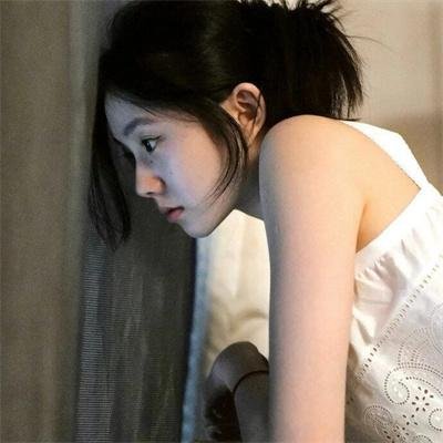 不脱袜的人